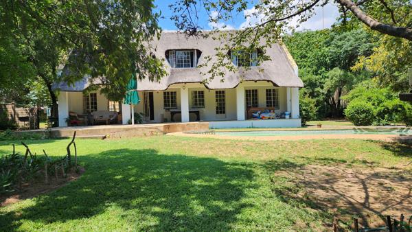 8 565 m² Smallholding