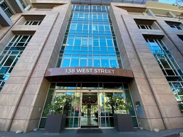 551.8  m² Commercial space