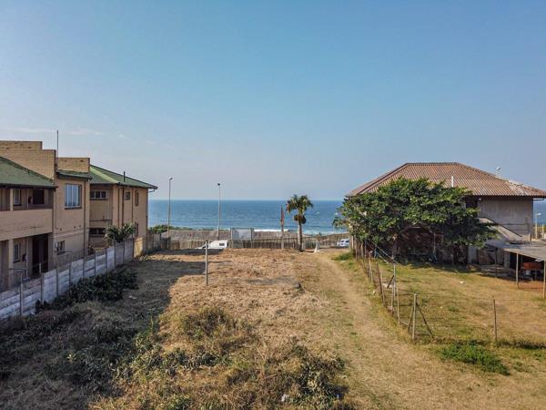 1 012 m² Land