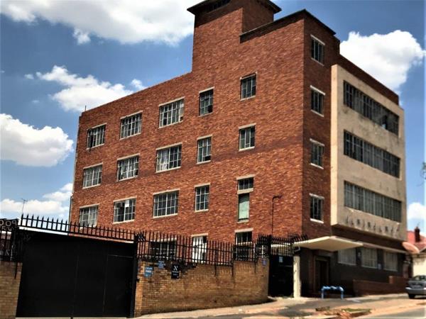 2 123  m² Commercial space