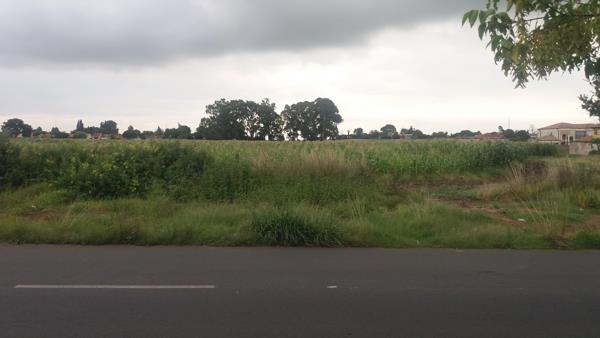 900 m² Land