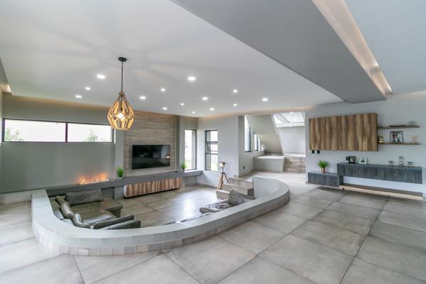 6 Bedroom House