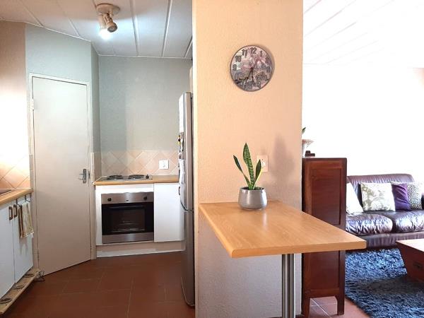 1 Bedroom House