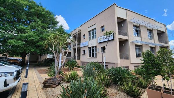 471  m² Commercial space