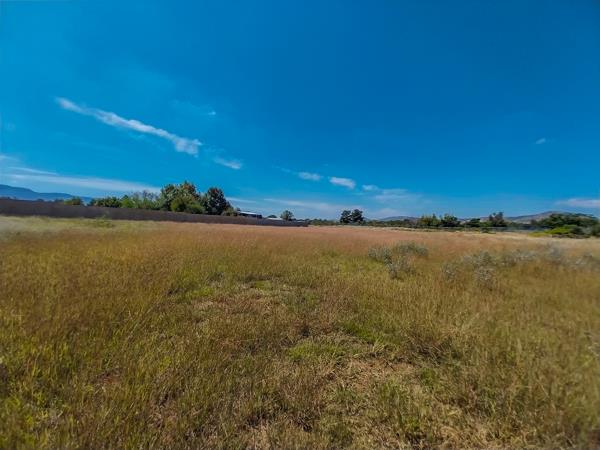 8 573 m² Land