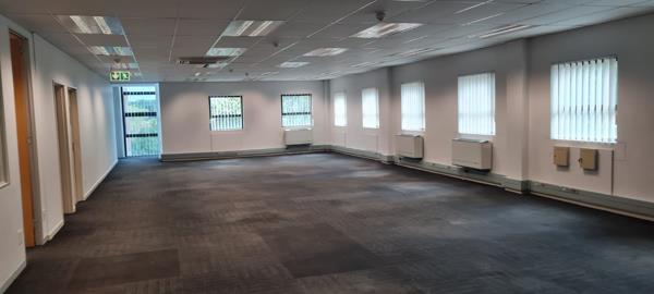 541 m² Office Space