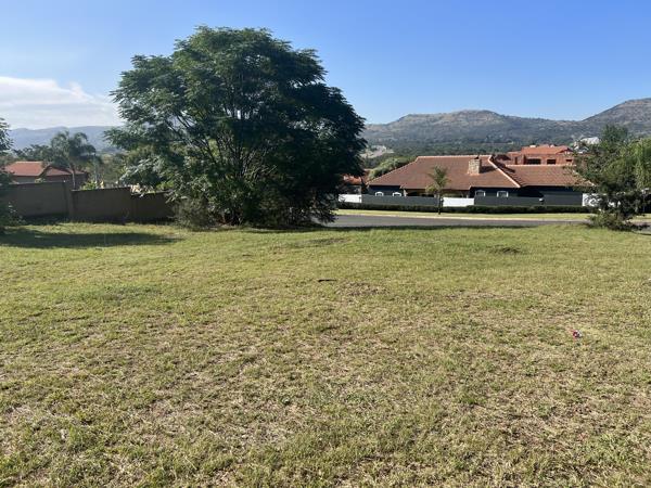 848 m² Land