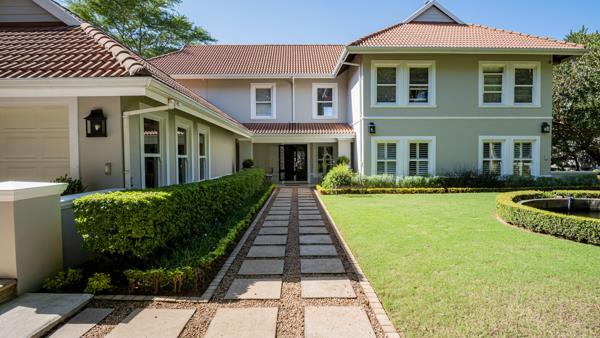 6 Bedroom House