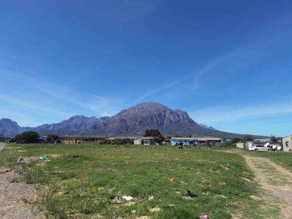 3 759 m² Land