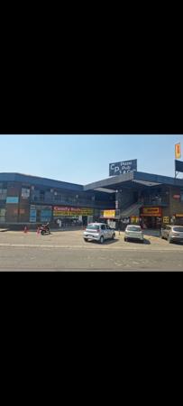1 300 m² Commercial space