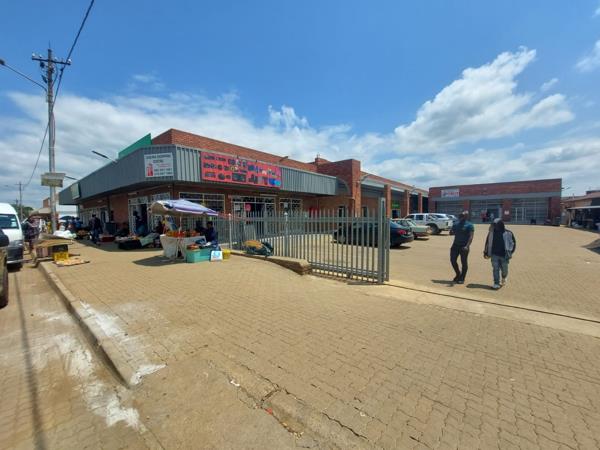 2 158  m² Commercial space