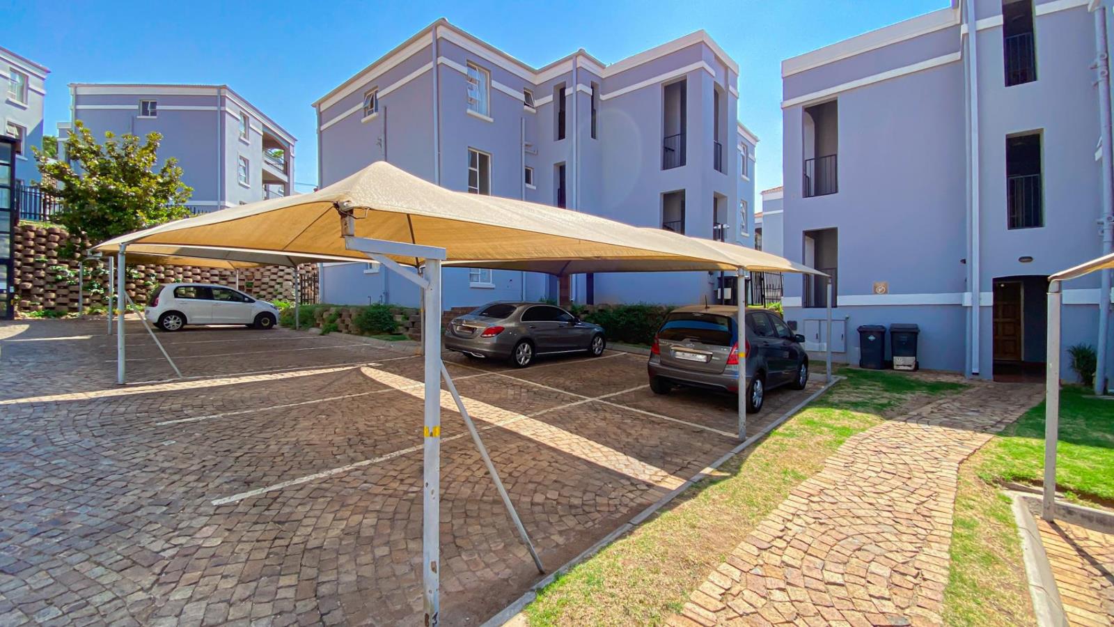 2 Bedroom Apartment in Northcliff
