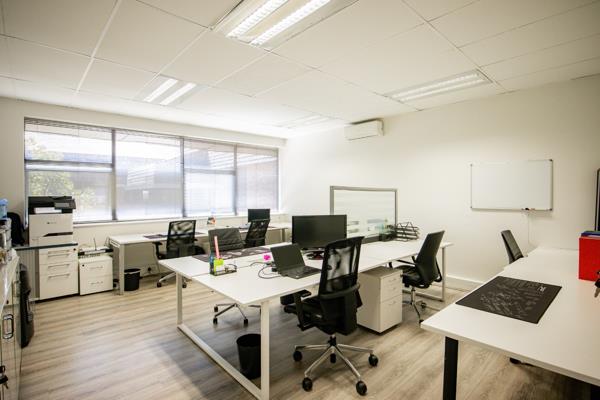 59  m² Commercial space