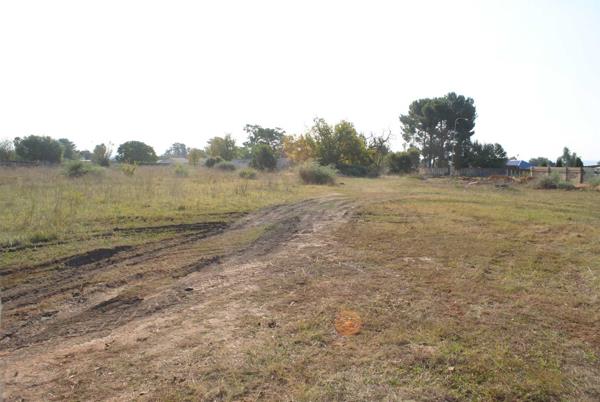 8 072 m² Land
