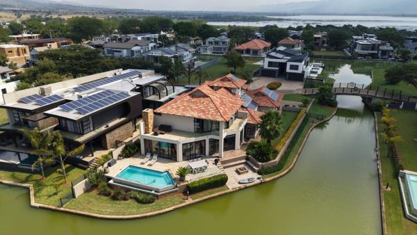 5 Bedroom House