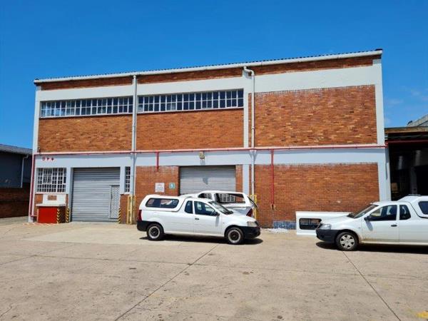 959  m² Industrial space