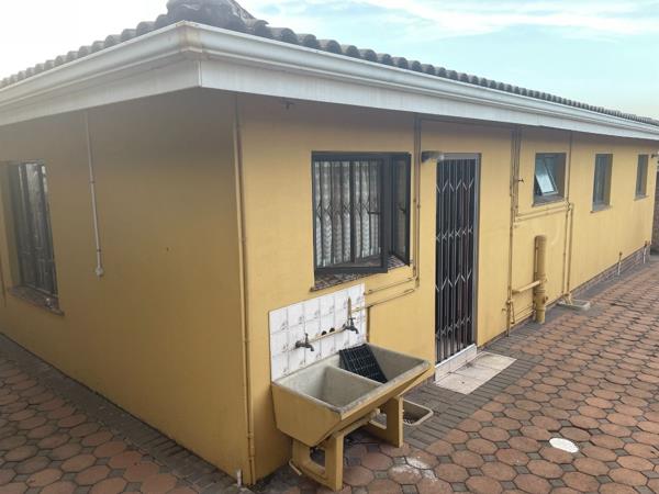 1 Bedroom Garden Cottage