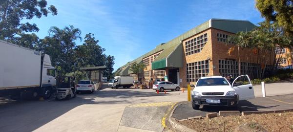 378  m² Industrial space