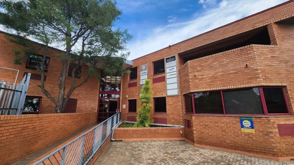 280  m² Commercial space