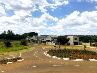 350 m² Land