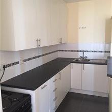 1 Bedroom Flat in La Montagne