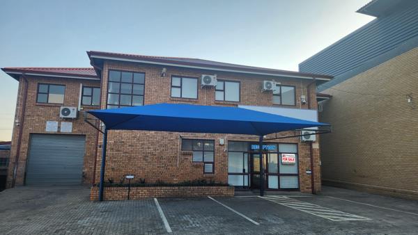 584 m² Commercial space