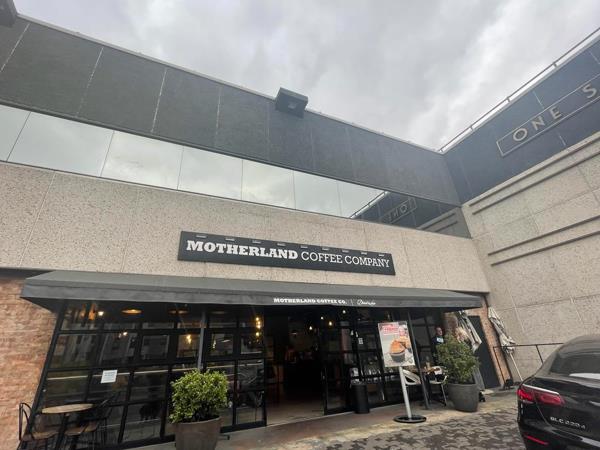 847 m² Commercial space