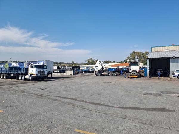 5 500  m² Industrial space