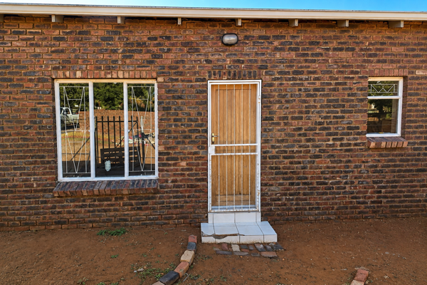 2 Bedroom Flat