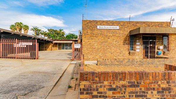 552 m² Commercial space