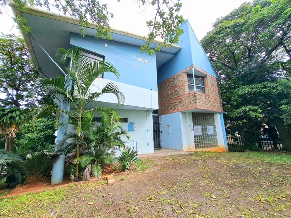 956 m² Commercial space