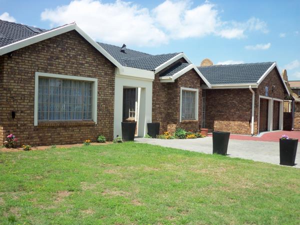 5 Bedroom House