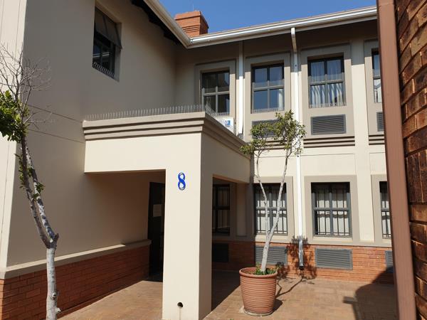 300 m² Commercial space