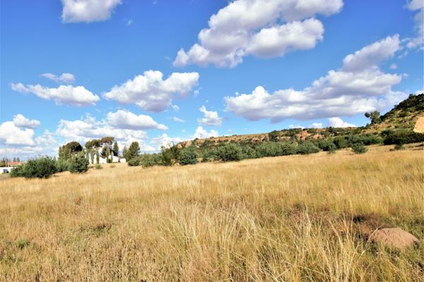 1 180 m² Land