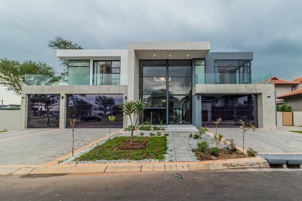 6 Bedroom House