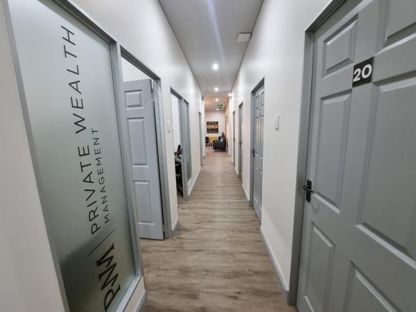 3  m² Commercial space