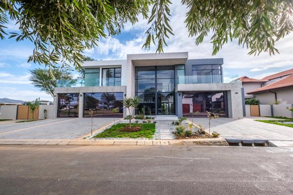6 Bedroom House