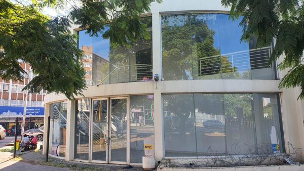 1 081 m² Commercial space
