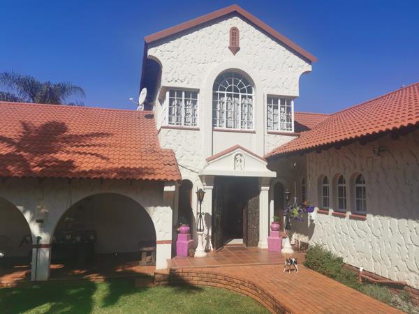 5 Bedroom House