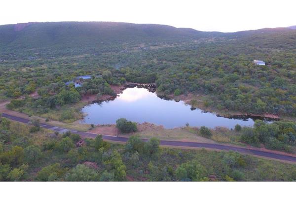 2 500 m² Land