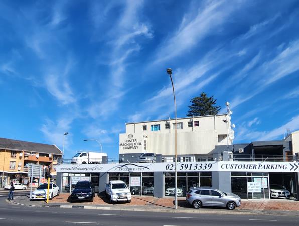 824 m² Commercial space