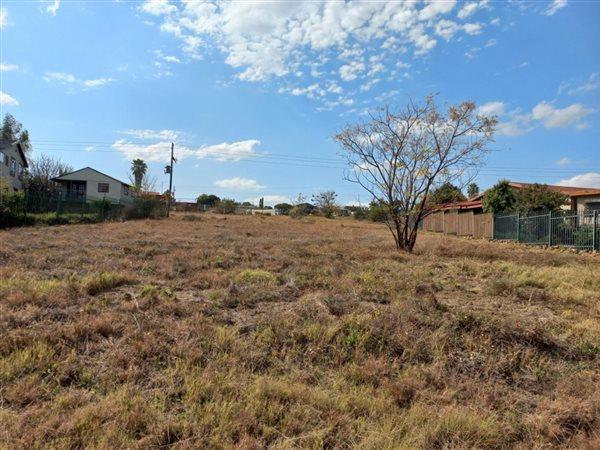1 000 m² Land
