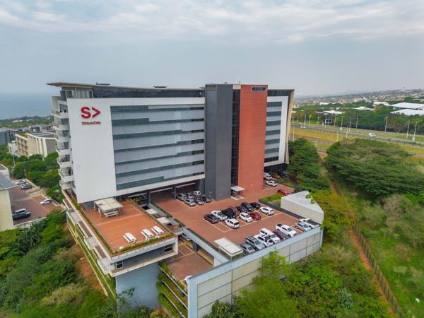 641  m² Office Space