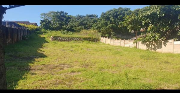 1 525 m² Land