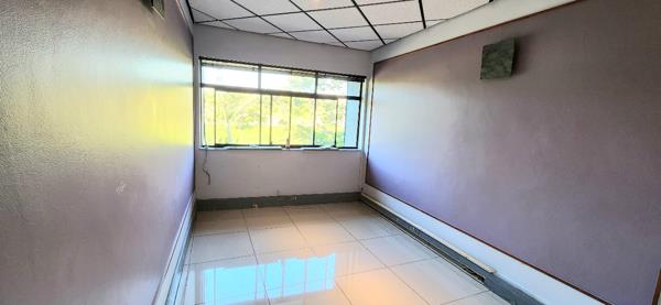 100  m² Office Space