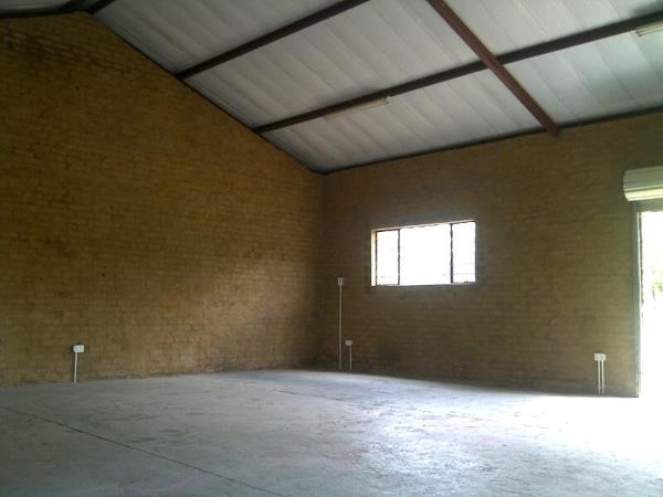 82  m² Industrial space