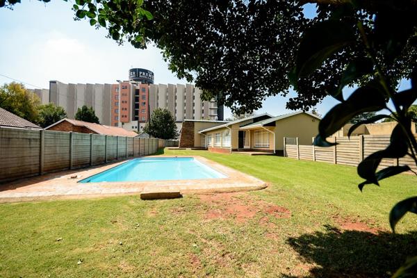 15 Bedroom House