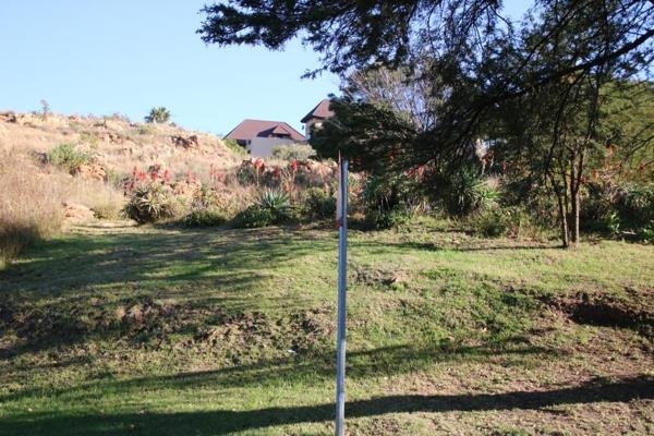 1 598 m² Land