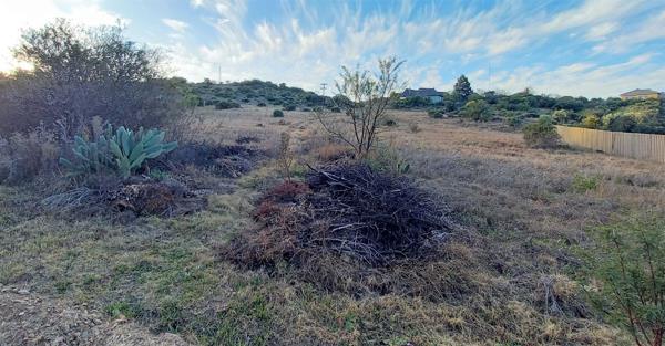 2 352 m² Land
