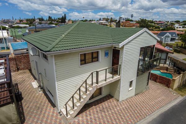 6 Bedroom House